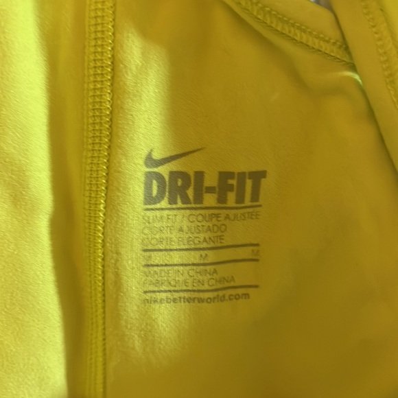 Nike Workout Tank - Picture 2 of 2